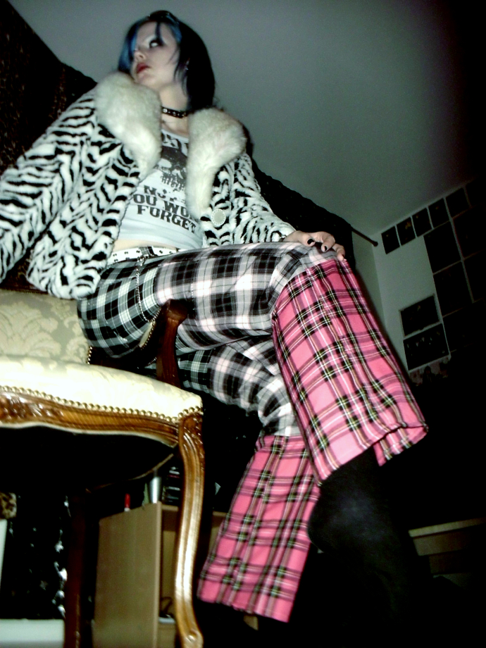 Mismatch-housut-editorial